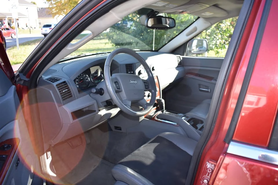 2005 Jeep WK Grand Cherokee - Image 6 of 14