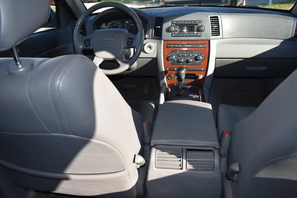 2005 Jeep WK Grand Cherokee - Image 3 of 14