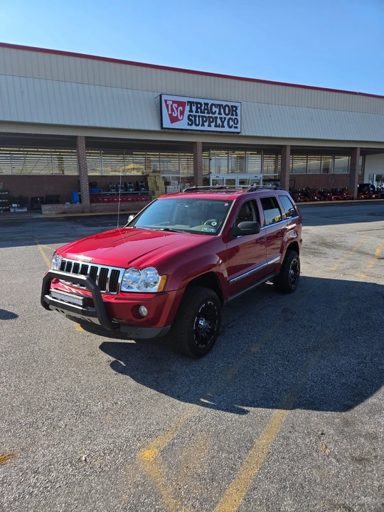 2005 Jeep Grand Cherokee - Image 2 of 5