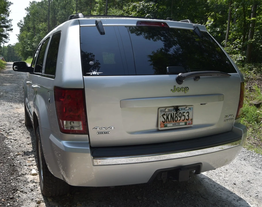 2005 Jeep Grand Cherokee - Image 5 of 24