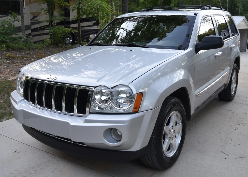 2005 Jeep Grand Cherokee - Image 6 of 24