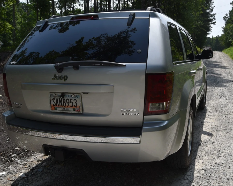 2005 Jeep Grand Cherokee - Image 4 of 24