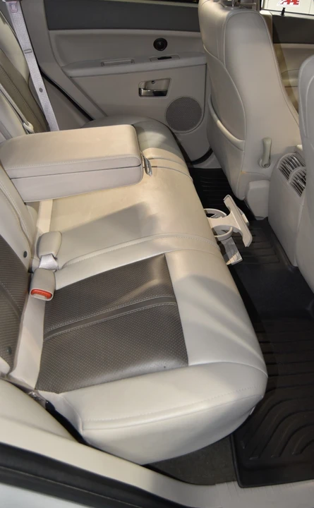 2005 Jeep Grand Cherokee - Image 14 of 24