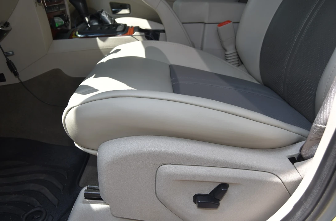 2005 Jeep Grand Cherokee - Image 8 of 24