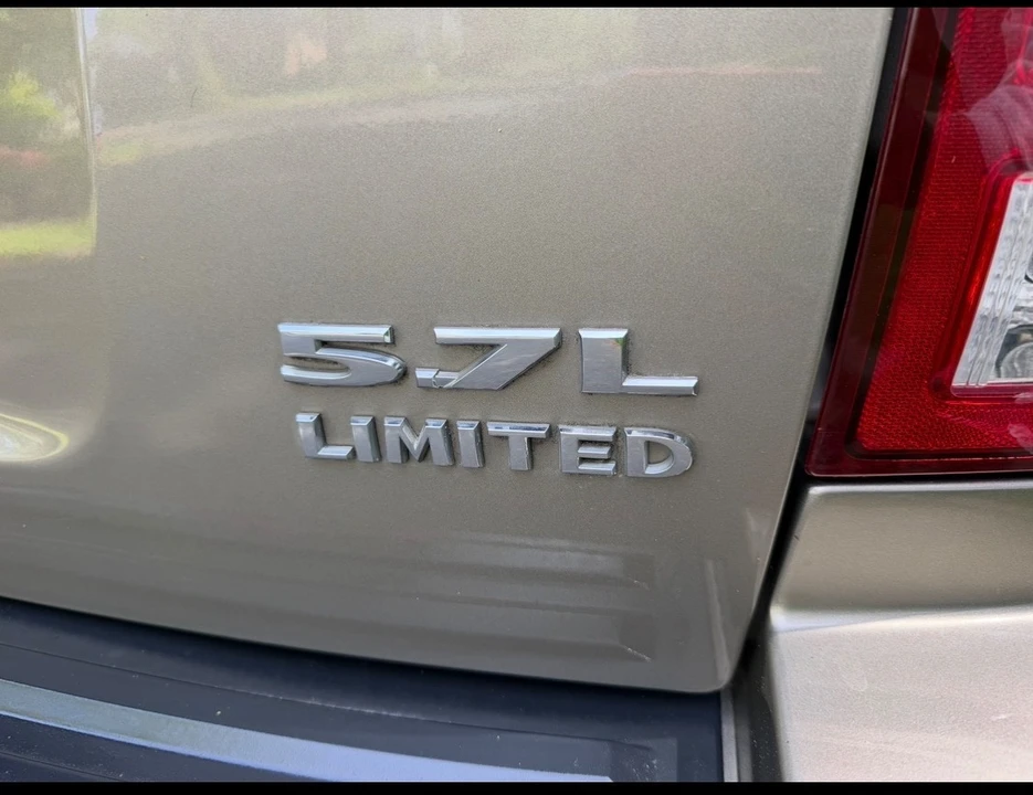 2005 Jeep Grand Cherokee - Image 12 of 31