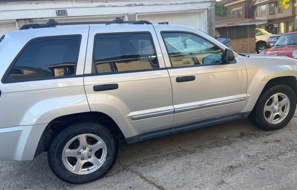 2005 Jeep WK Grand Cherokee - Image 3 of 9