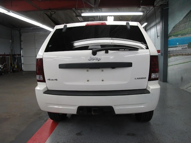 2005 Jeep Grand Cherokee - Image 16 of 31