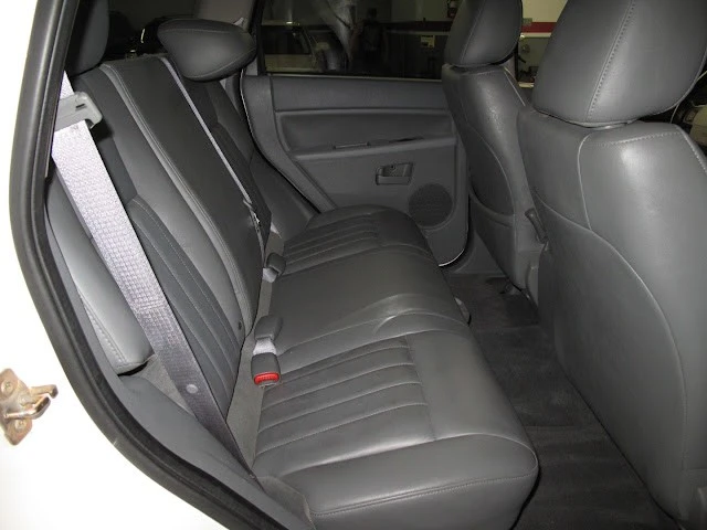 2005 Jeep Grand Cherokee - Image 23 of 31