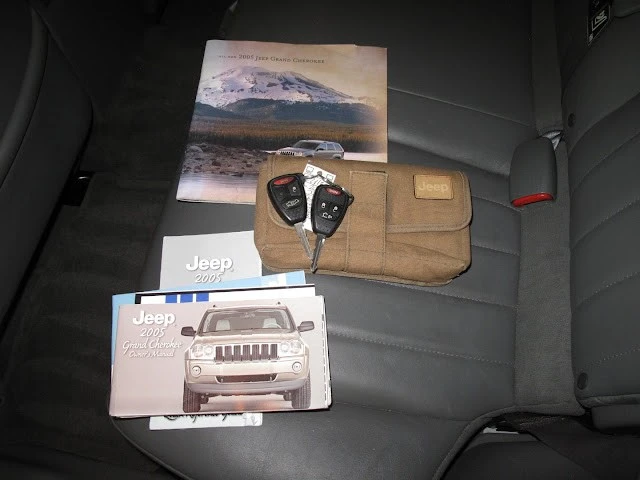 2005 Jeep Grand Cherokee - Image 3 of 31