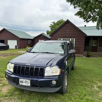 2005 Jeep Grand Cherokee Laredo Sport Utility 4D