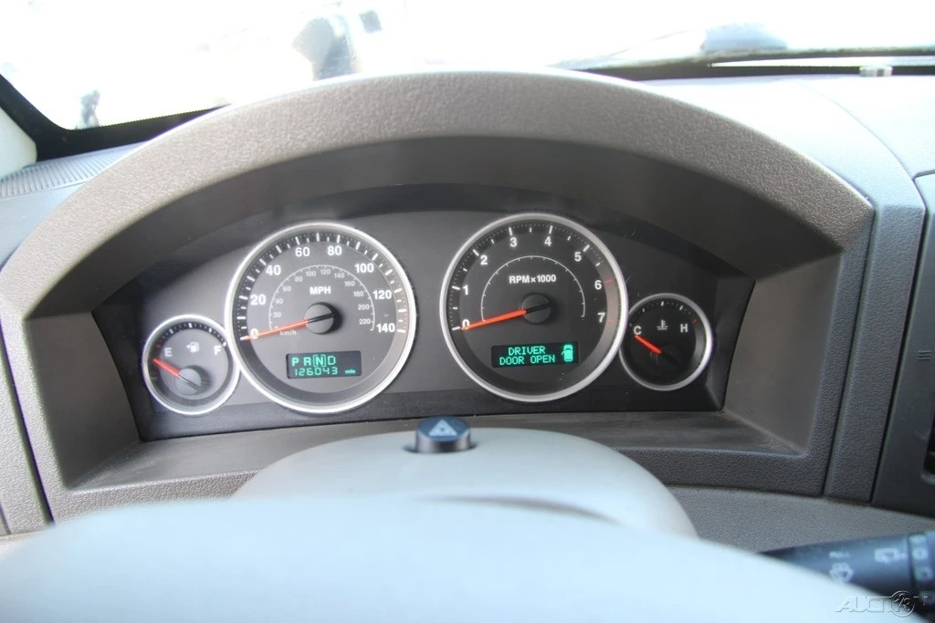 2005 Jeep Grand Cherokee - Image 14 of 21