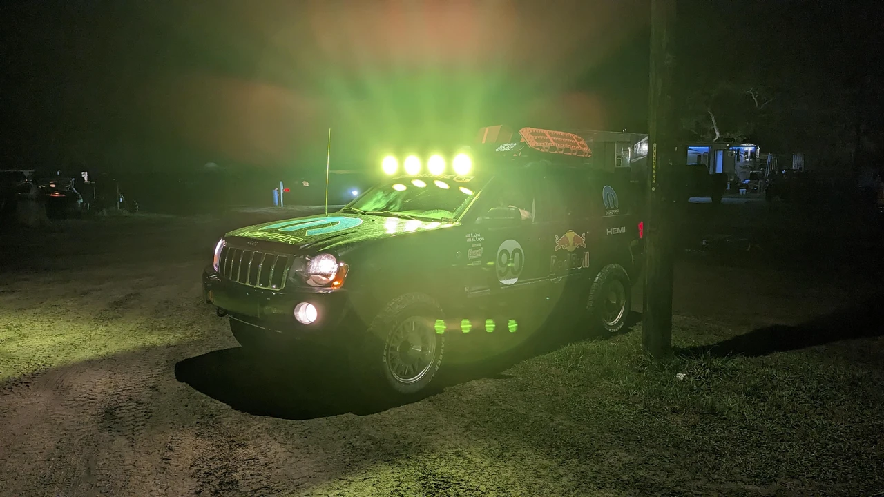 2005 Jeep WK Grand Cherokee - Image 18 of 31