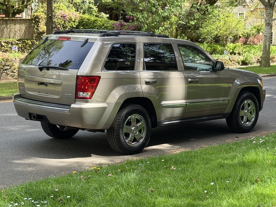 2005 Jeep WK Grand Cherokee - Image 9 of 31