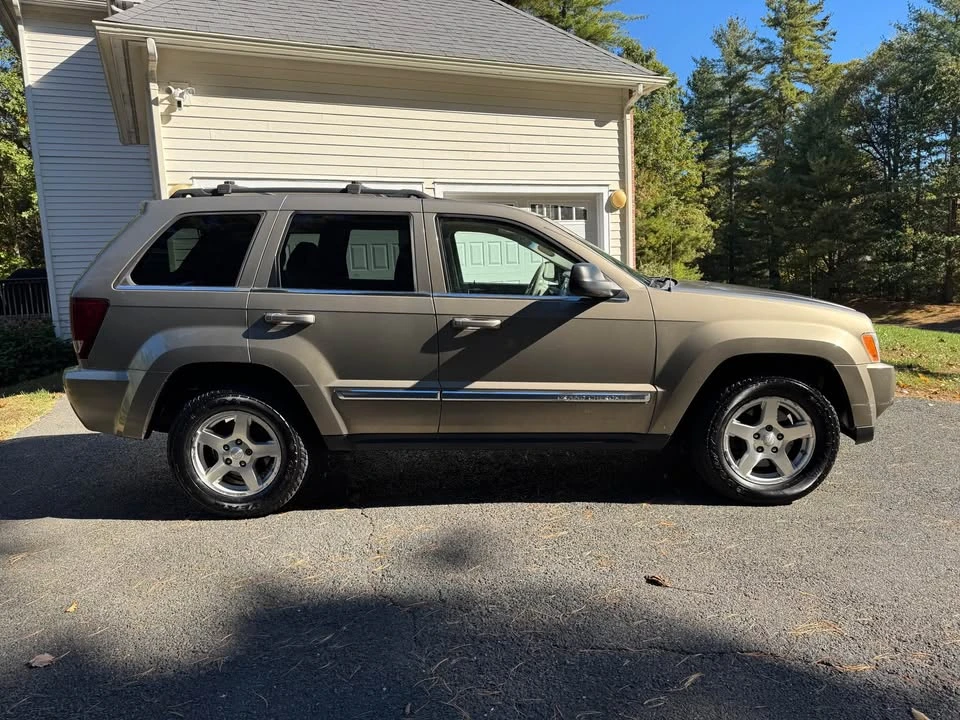2005 Jeep WK Grand Cherokee - Image 4 of 15