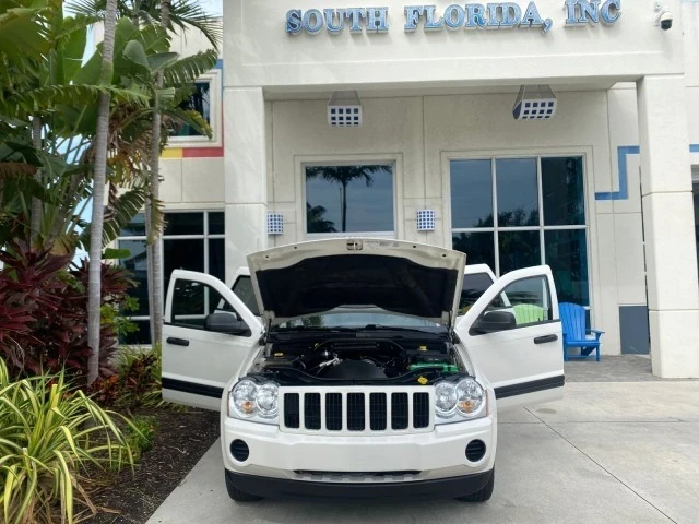 2005 Jeep Grand Cherokee - Image 17 of 21