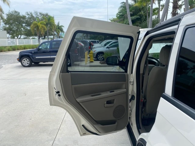 2005 Jeep WK Grand Cherokee - Image 14 of 21