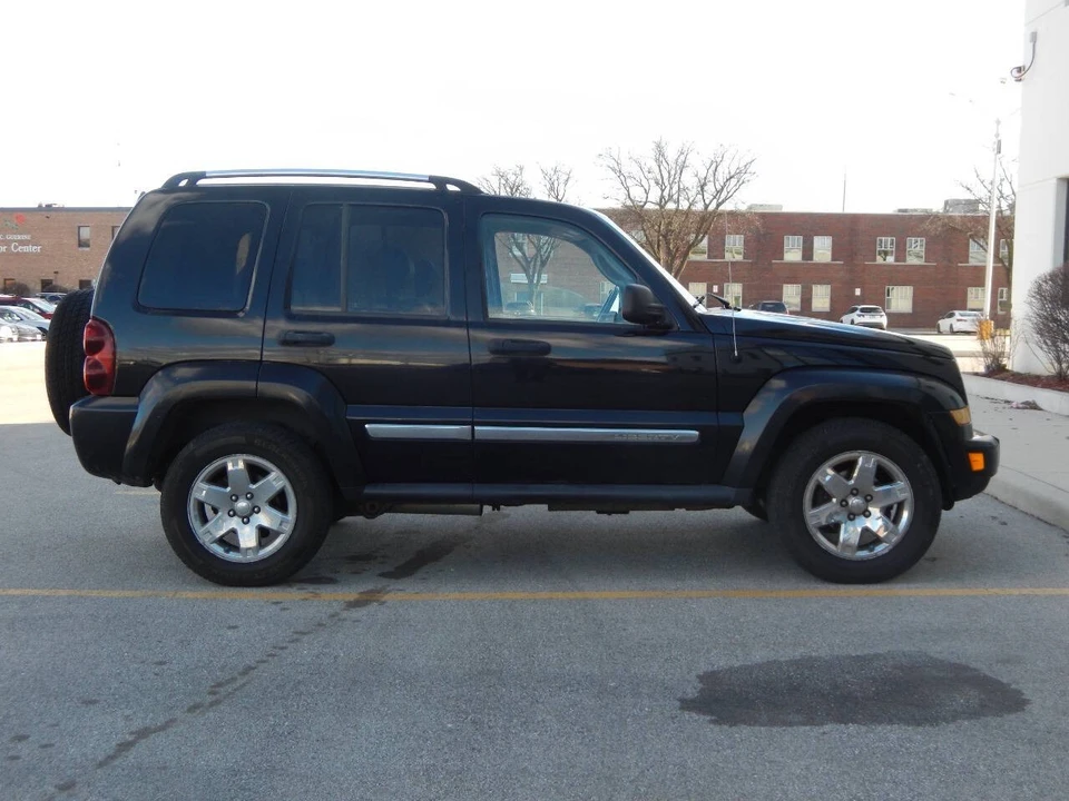 2005 Jeep KJ Liberty - Image 20 of 21