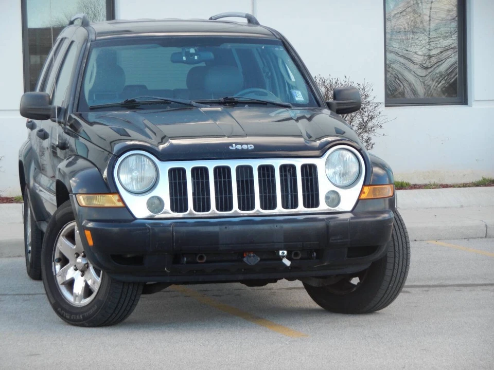 2005 Jeep KJ Liberty - Image 5 of 21