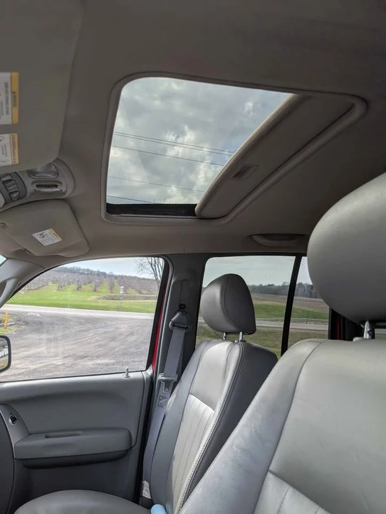 2005 Jeep KJ Liberty - Image 10 of 11