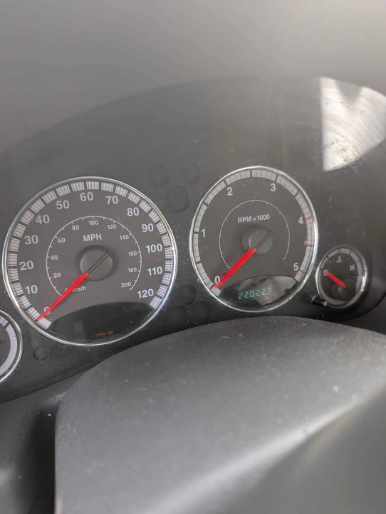 2005 Jeep KJ Liberty - Image 9 of 11
