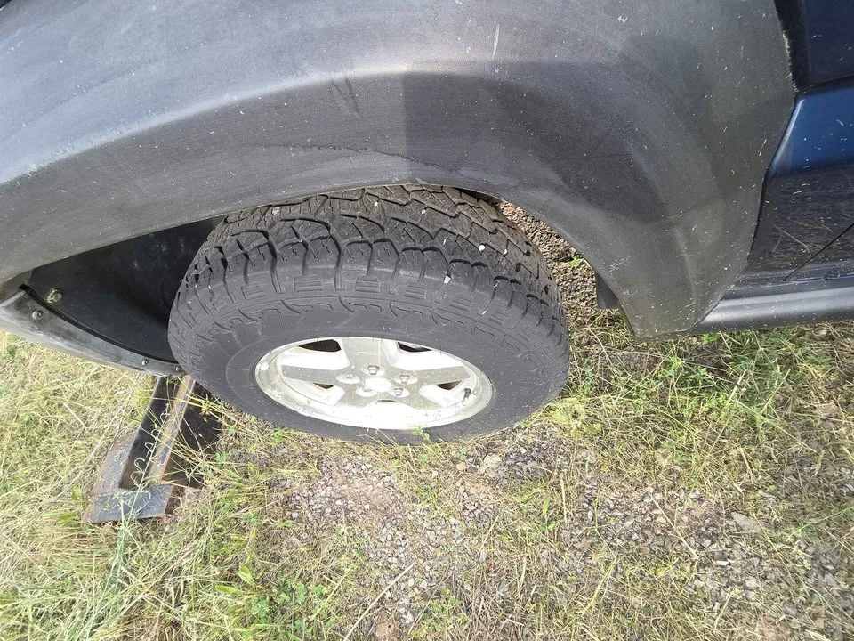 2005 Jeep KJ Liberty - Image 7 of 8