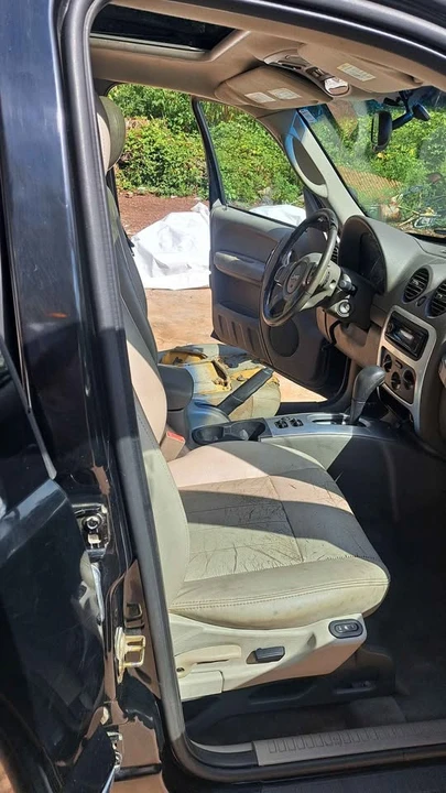 2005 Jeep KJ Liberty - Image 6 of 8