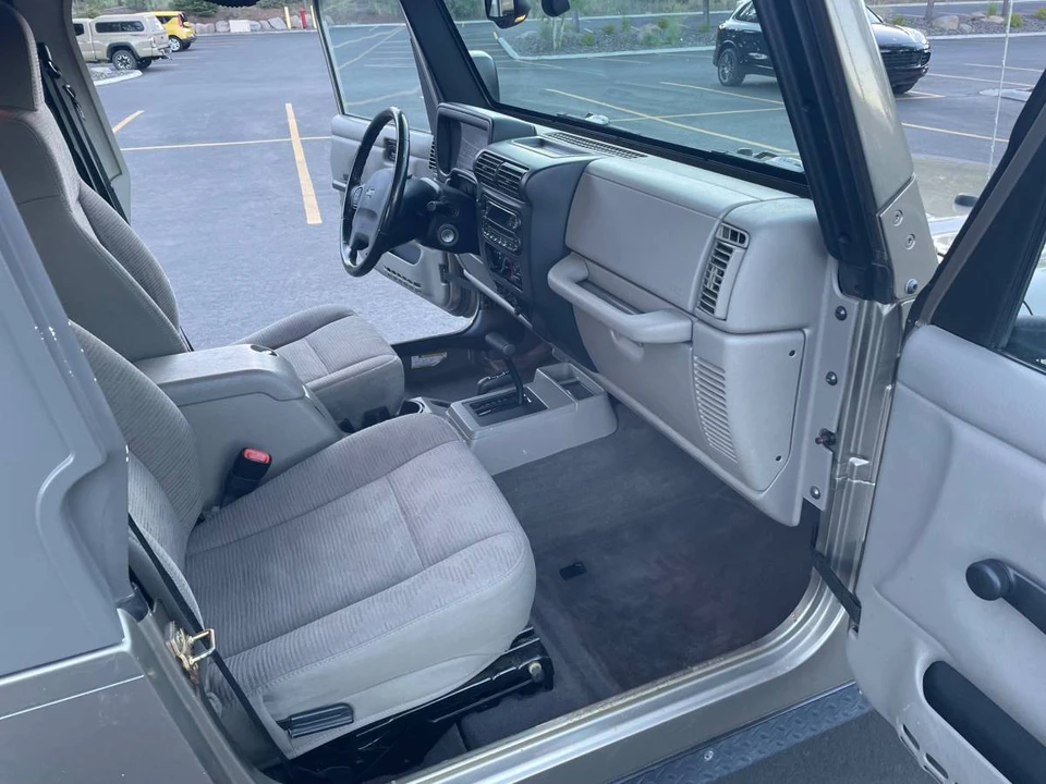 2005 Jeep TJ Wrangler - Image 11 of 12