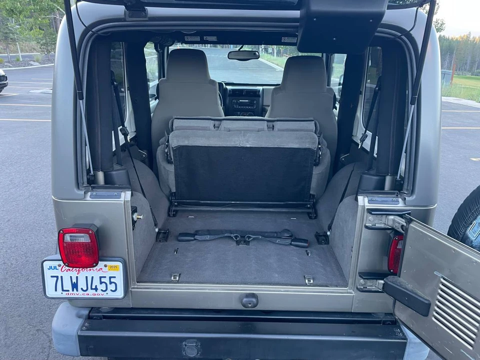 2005 Jeep TJ Wrangler - Image 9 of 12