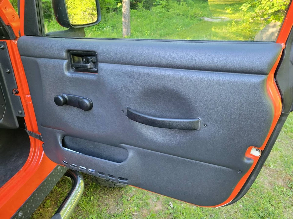 2005 Jeep TJ Wrangler - Image 13 of 20