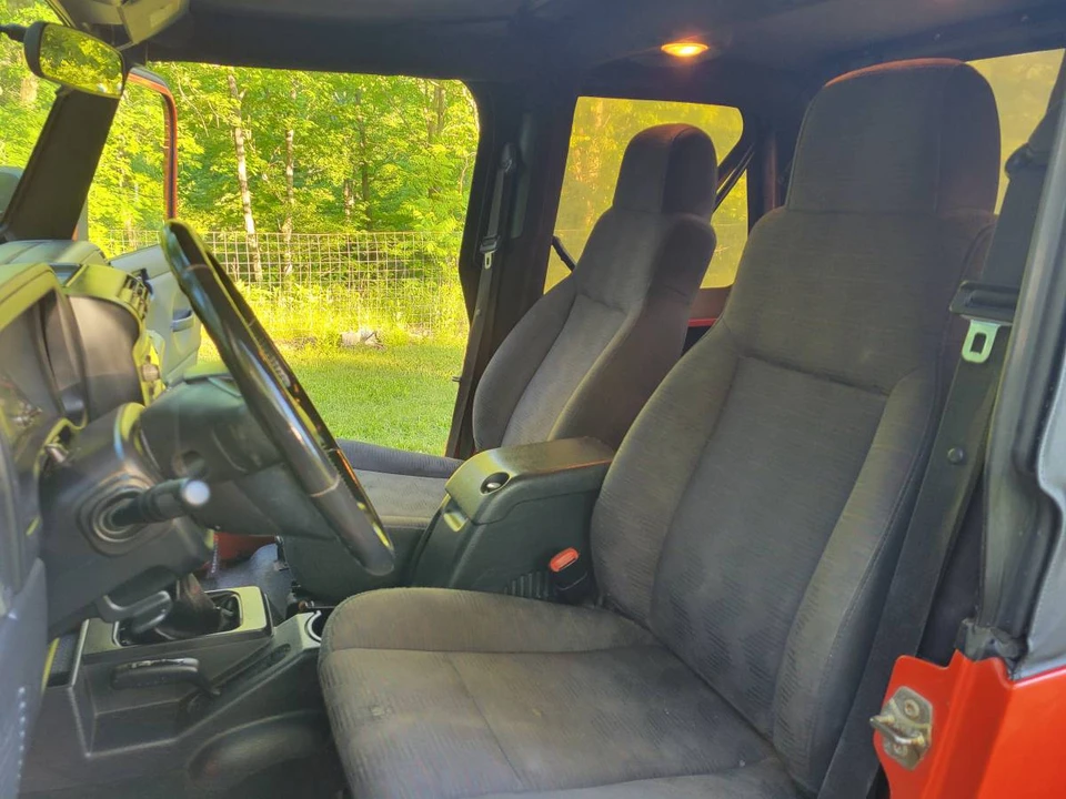 2005 Jeep TJ Wrangler - Image 16 of 20