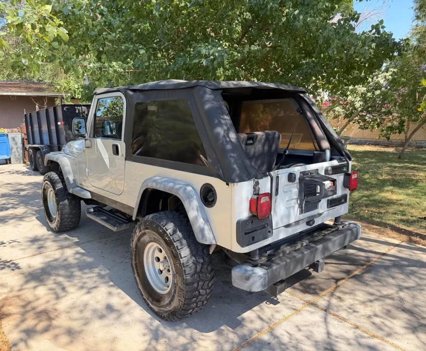2005 Jeep TJ Wrangler - Image 2 of 9
