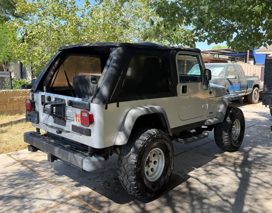 2005 Jeep TJ Wrangler - Image 4 of 9