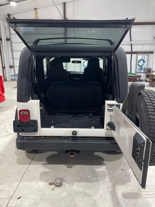 2005 Jeep TJ Wrangler - Image 24 of 26