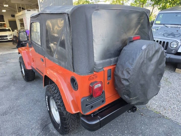 2005 Jeep TJ Wrangler - Image 17 of 20