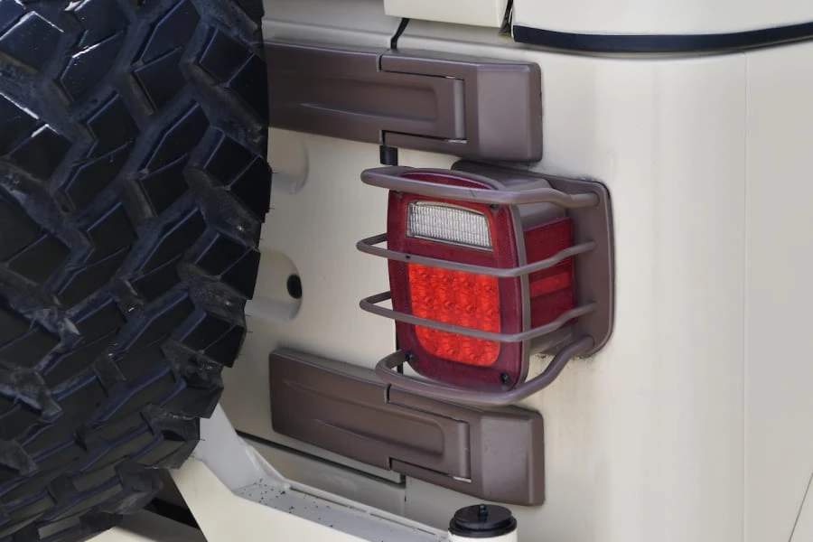 2005 Jeep TJ Wrangler - Image 10 of 13