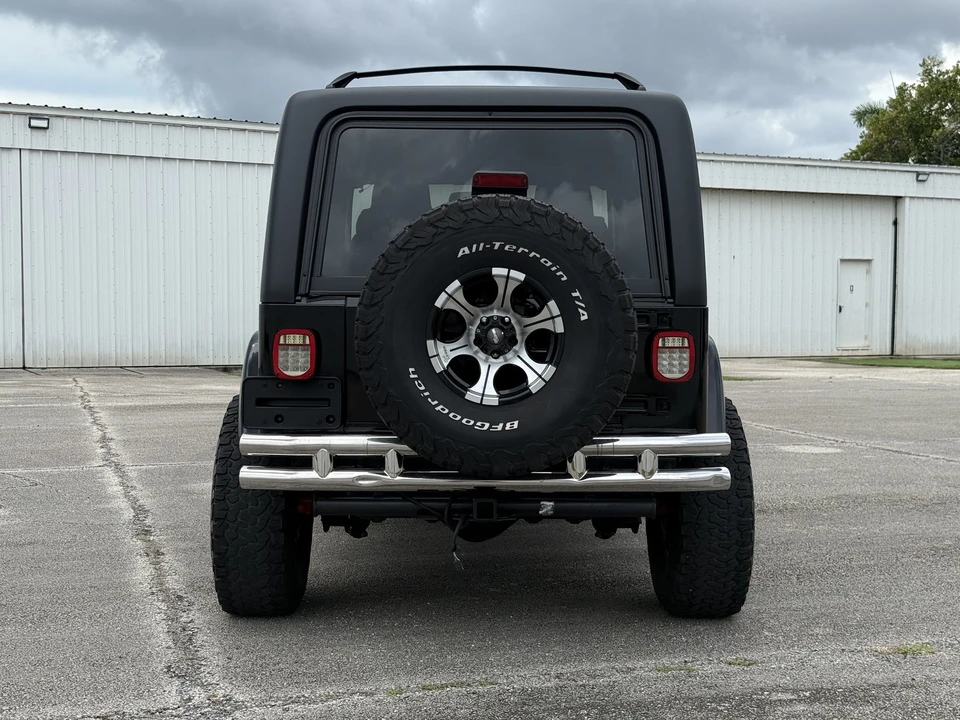 2005 Jeep TJ Wrangler - Image 9 of 31