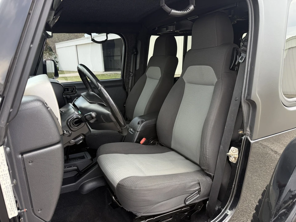 2005 Jeep TJ Wrangler - Image 14 of 31