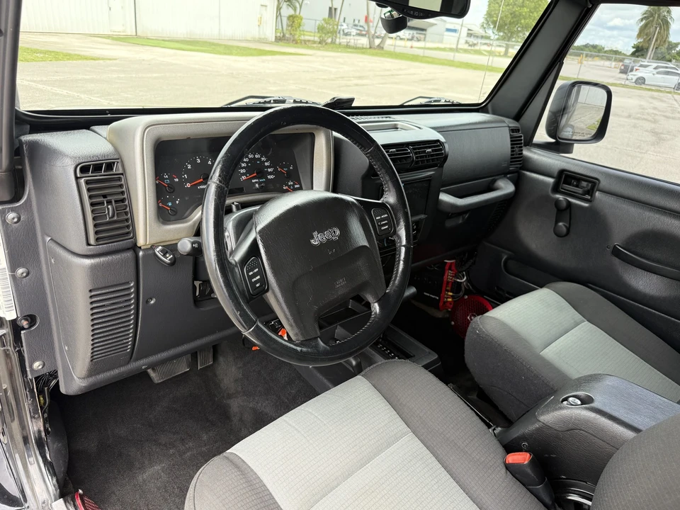 2005 Jeep TJ Wrangler - Image 15 of 31