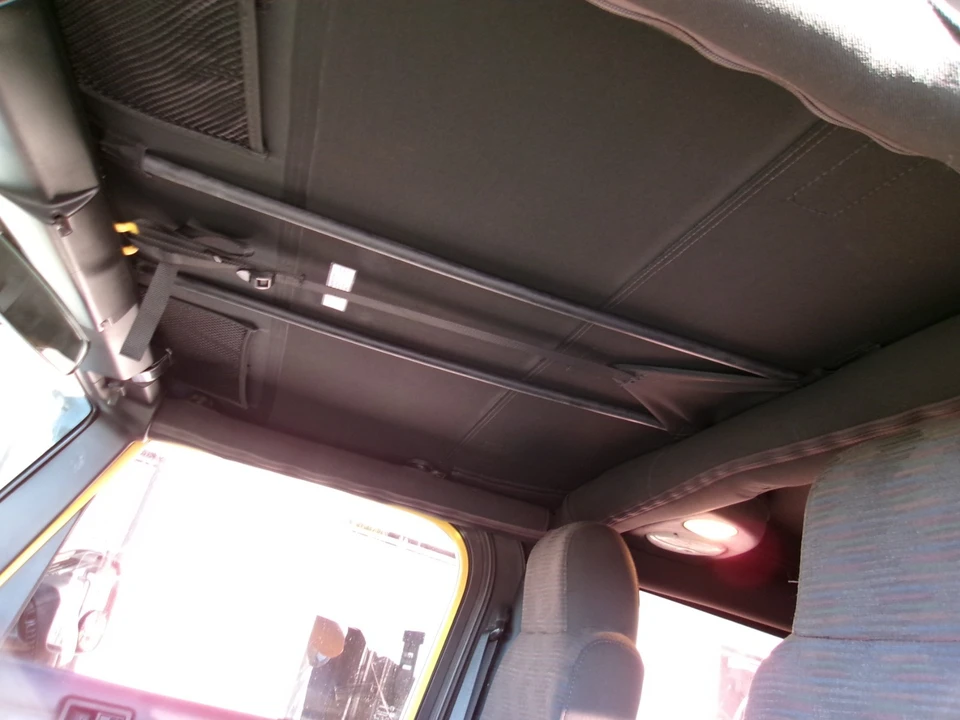2005 Jeep TJ Wrangler - Image 18 of 20