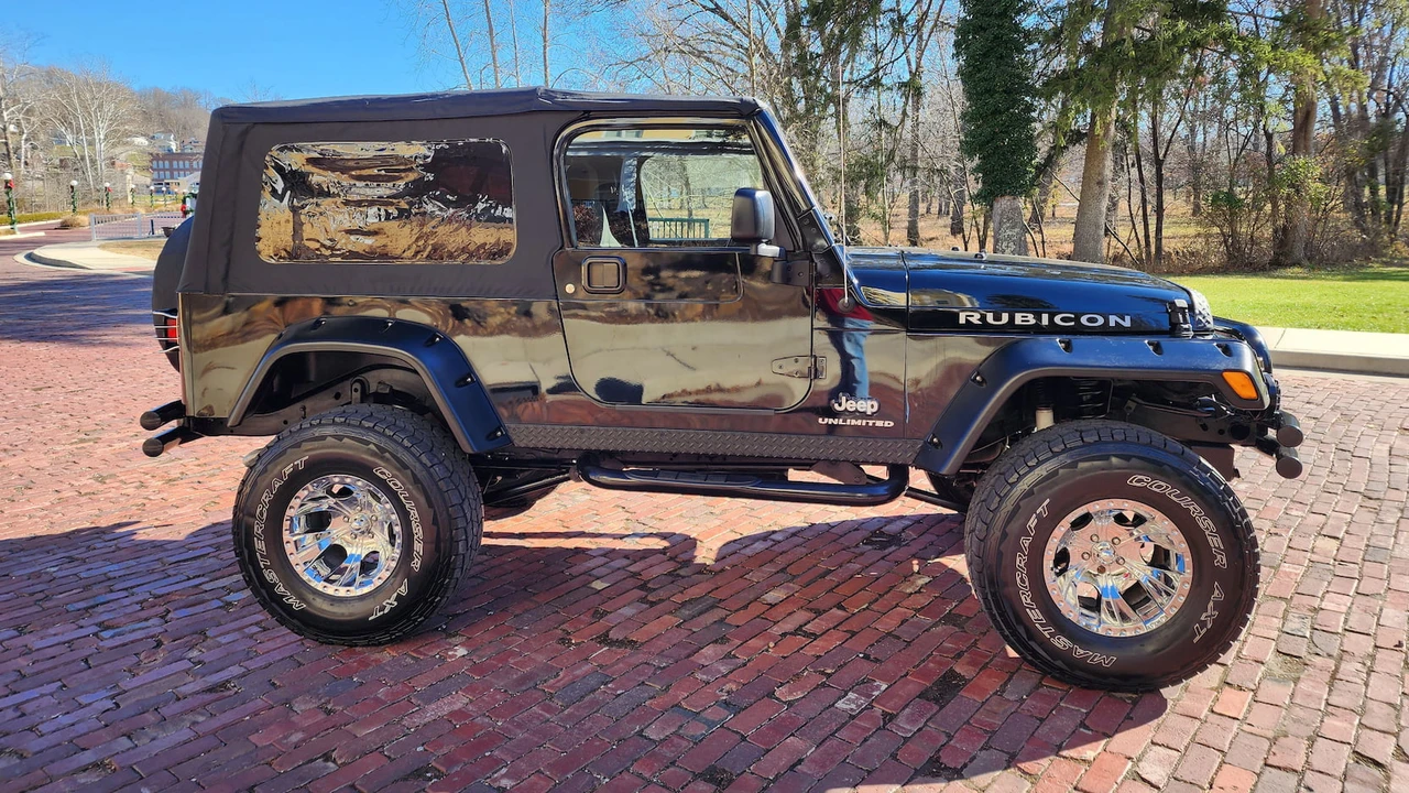 2005 Jeep TJ Wrangler - Image 2 of 14
