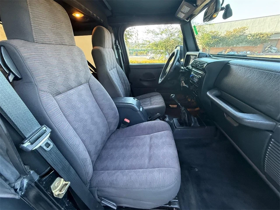 2005 Jeep TJ Wrangler - Image 19 of 21