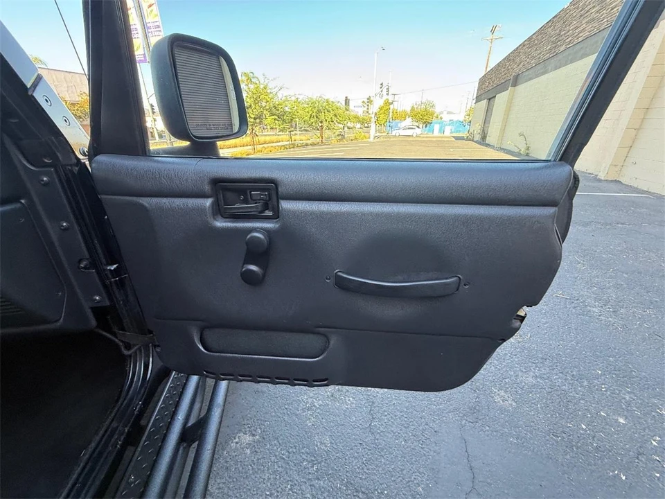 2005 Jeep TJ Wrangler - Image 15 of 21