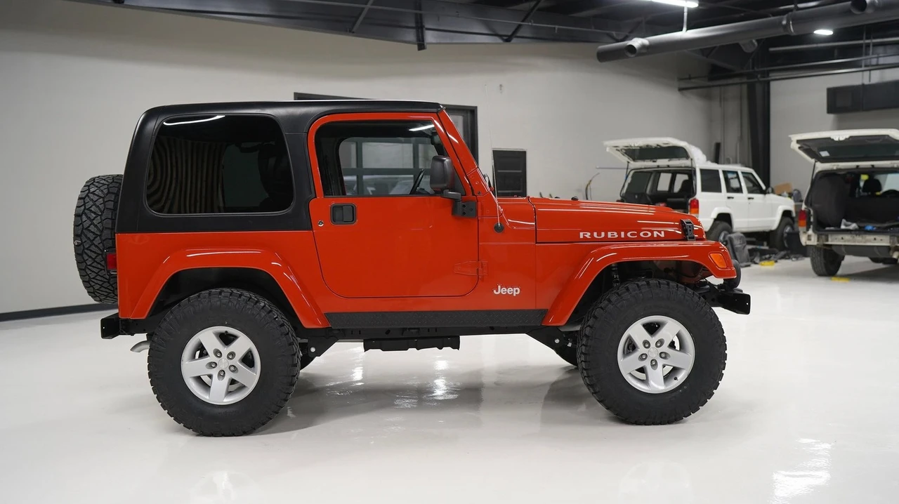 2005 Jeep TJ Wrangler - Image 15 of 23