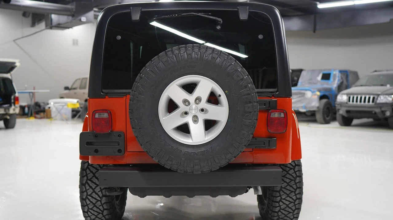 2005 Jeep TJ Wrangler - Image 10 of 23