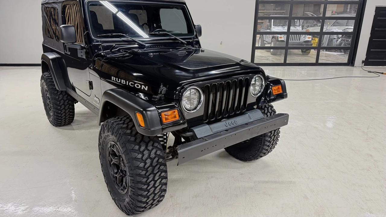 2005 Jeep TJ Wrangler - Image 13 of 24