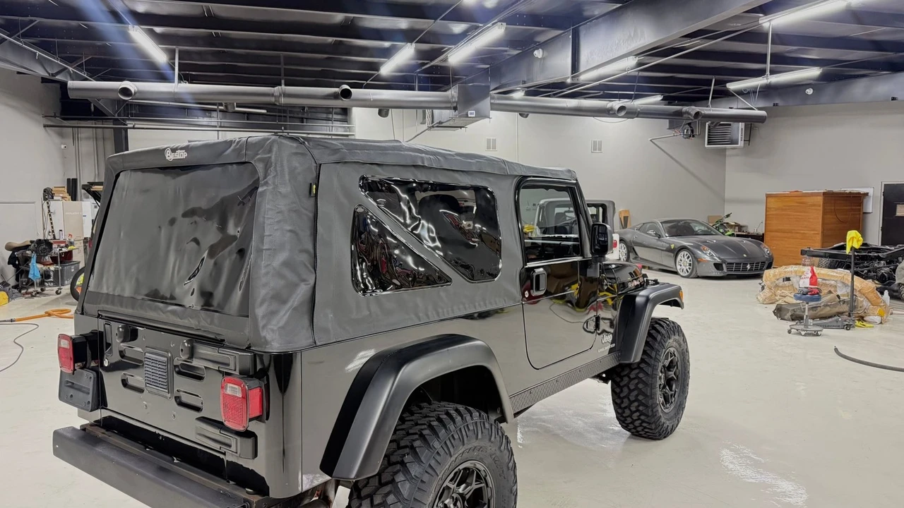 2005 Jeep TJ Wrangler - Image 9 of 24