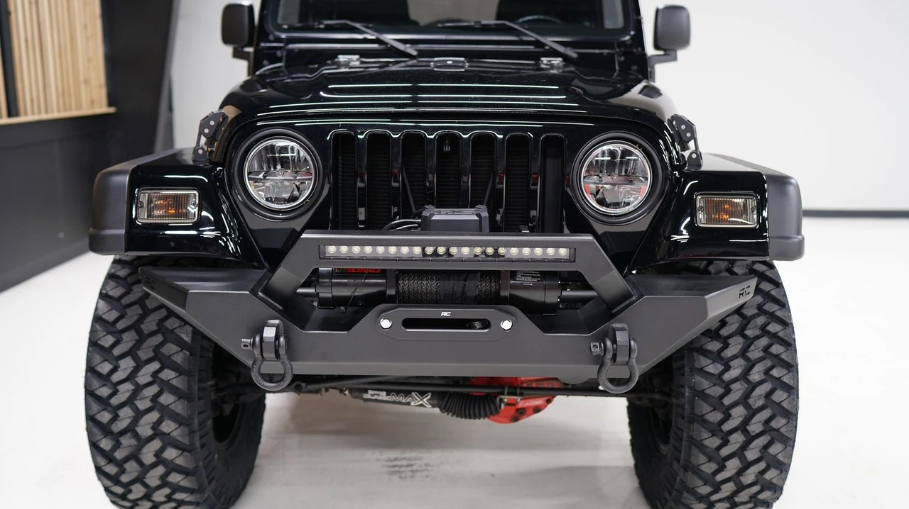 2005 Jeep TJ Wrangler - Image 9 of 13