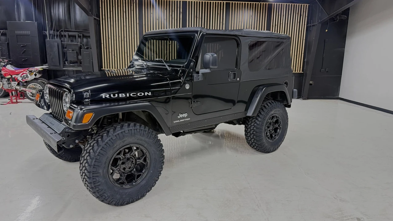 2005 Jeep TJ Wrangler - Image 3 of 24