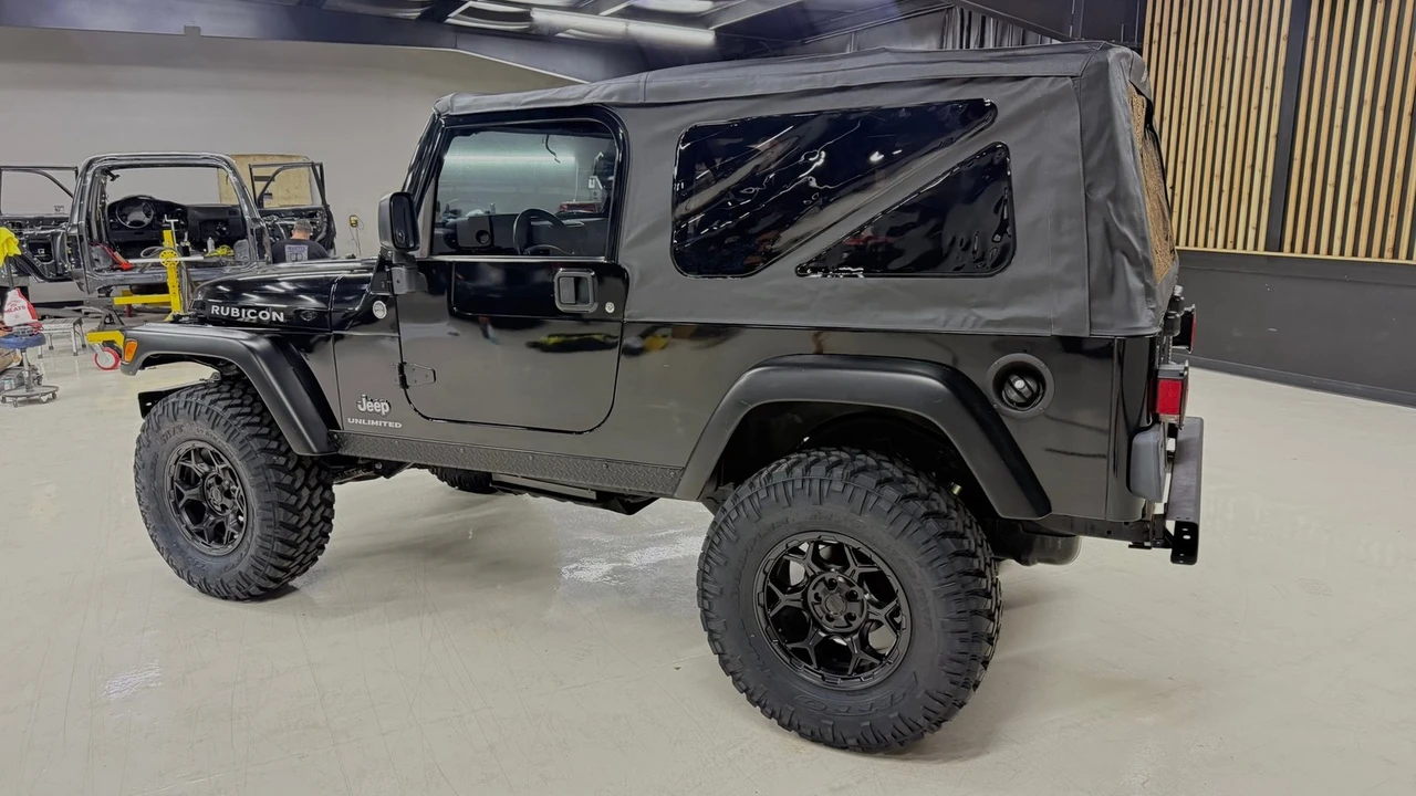 2005 Jeep TJ Wrangler - Image 6 of 24