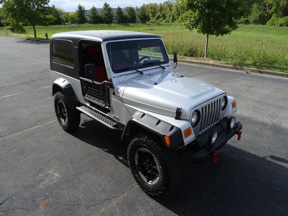 2005 Jeep TJ Wrangler - Image 10 of 12